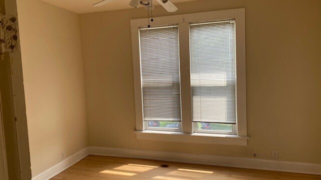 bedroom - 1503 N Cass St