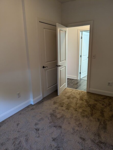 Building Photo - 476 Terrace Blvd