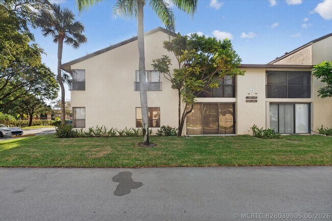 Building Photo - 4467 Carambola Cir S