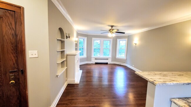 Building Photo - 29 N Brainard Ave