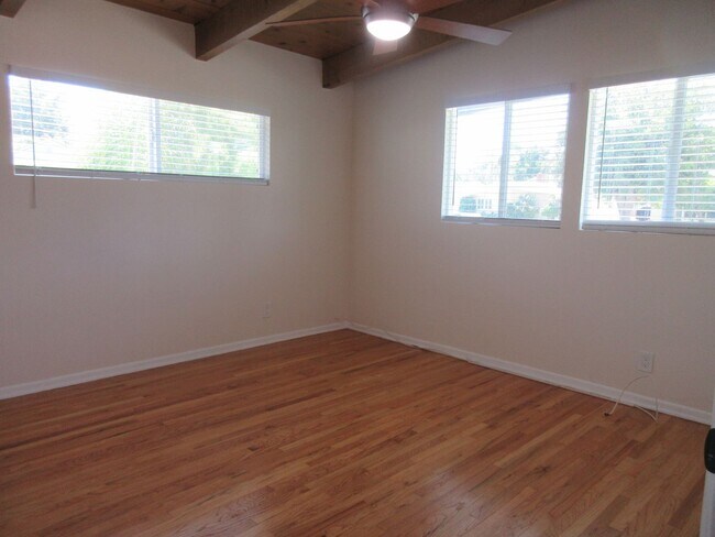 Building Photo - 13235 Cumpston St
