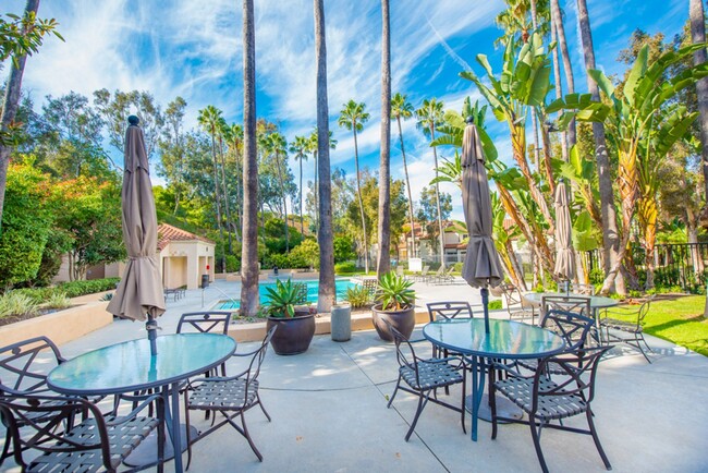 Building Photo - Corsica Villas: Upper 2 Bedroom 1 Bath Condo