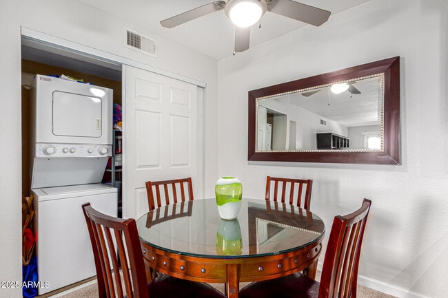Building Photo - 5877 N Granite Reef Rd
