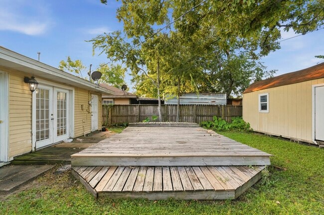 Building Photo - 2918 Tarpey Ave