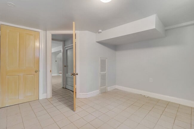 Building Photo - Brookland Corner Lot