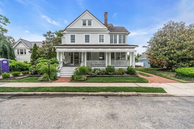Building Photo - 206 Brighton Ave