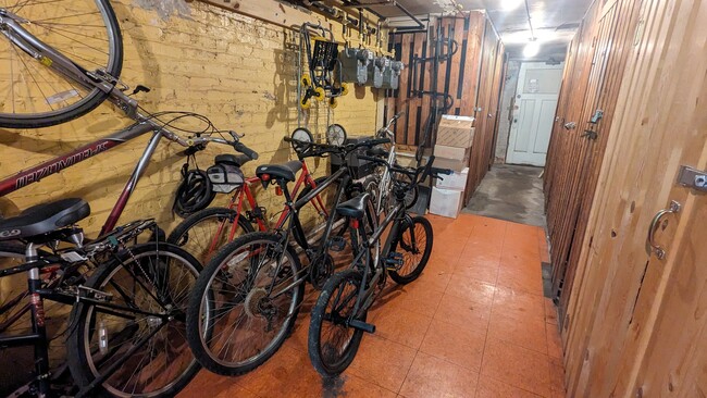 Storage and Bike Room - 906 S Elmwood Ave