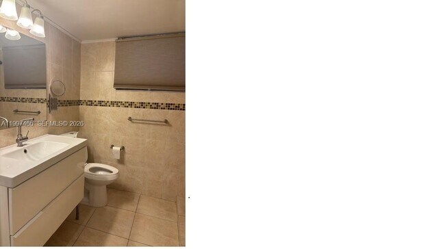 Building Photo - 1680 NE 191st St