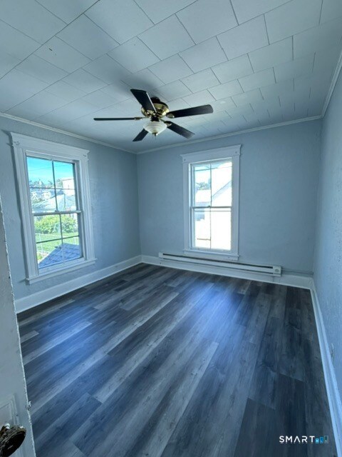 Building Photo - 728 Highland Ave