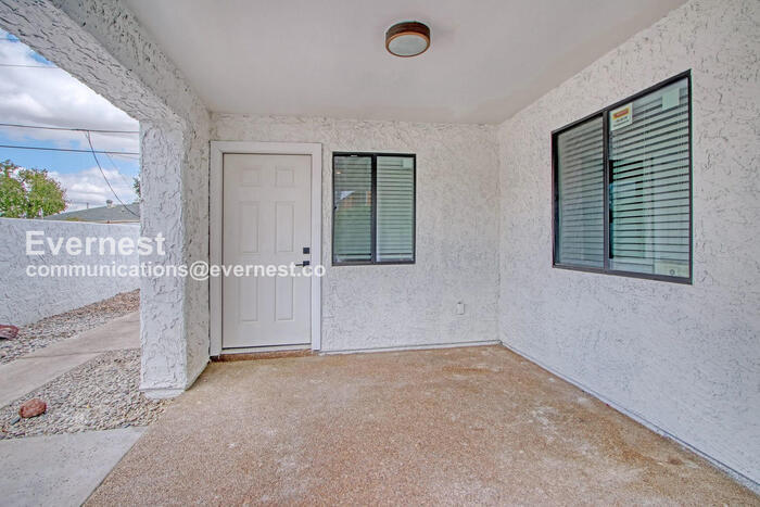 Building Photo - 2635 Hayden Rd