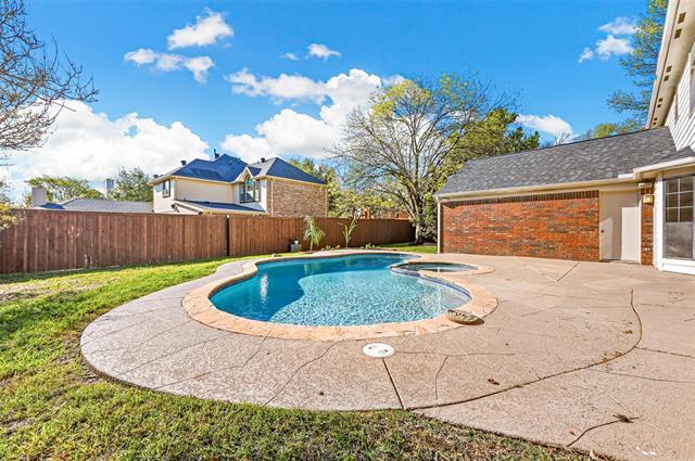 Building Photo - 1561 Yaggi Dr