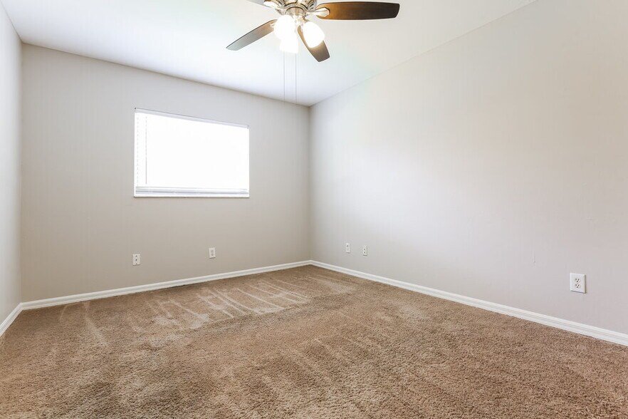 Building Photo - 2525 Mather Ln