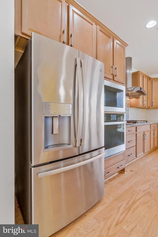 Building Photo - 42502 Dogwood Glen Square