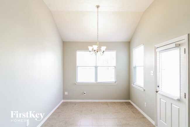Building Photo - 18511 Royal Mist Ln