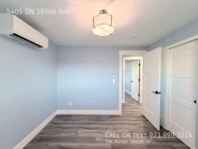 Building Photo - 5405 SW 183rd Ave