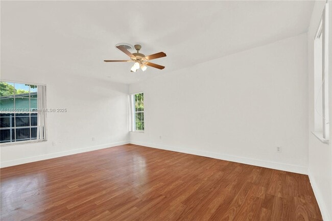 Building Photo - 15831 Palmetto Club Dr