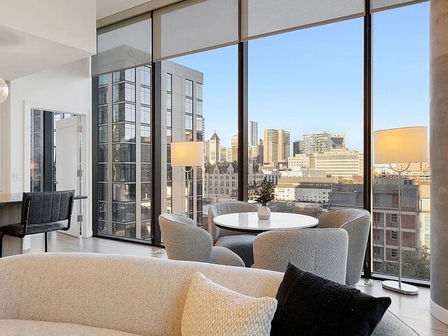 Building Photo - 1212 Demonbreun St