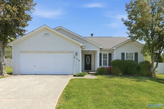 Building Photo - 236 River Oaks Dr