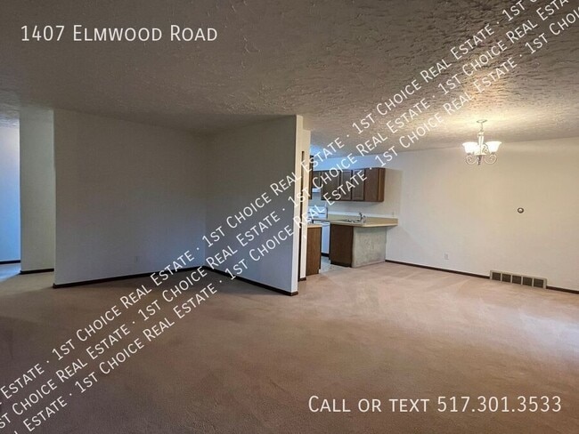 Building Photo - 1407 Elmwood Rd