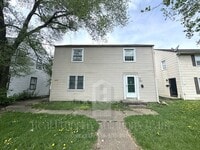Building Photo - 1079 S James Rd