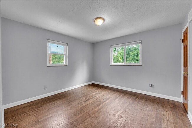 Building Photo - 21270 Crystal Ave