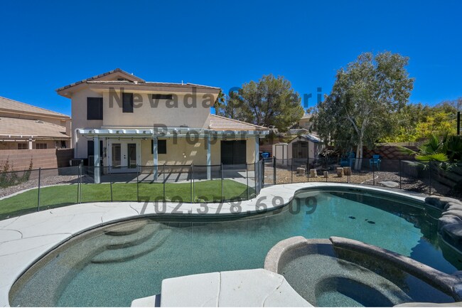 Building Photo - NW!!!  4 Bedrooms!!! Pool!! Spa!! Water Fa...