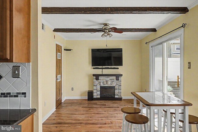 Building Photo - 2282 Suzann Dr