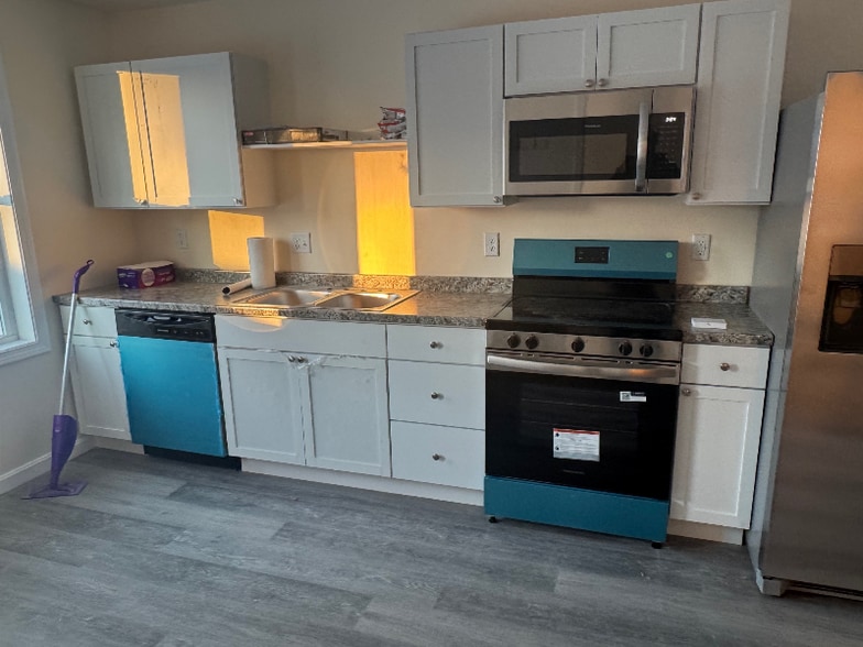 Building Photo - 12 Boulder Dr