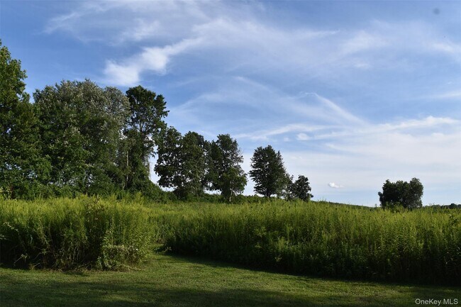 Building Photo - 188 S Rd