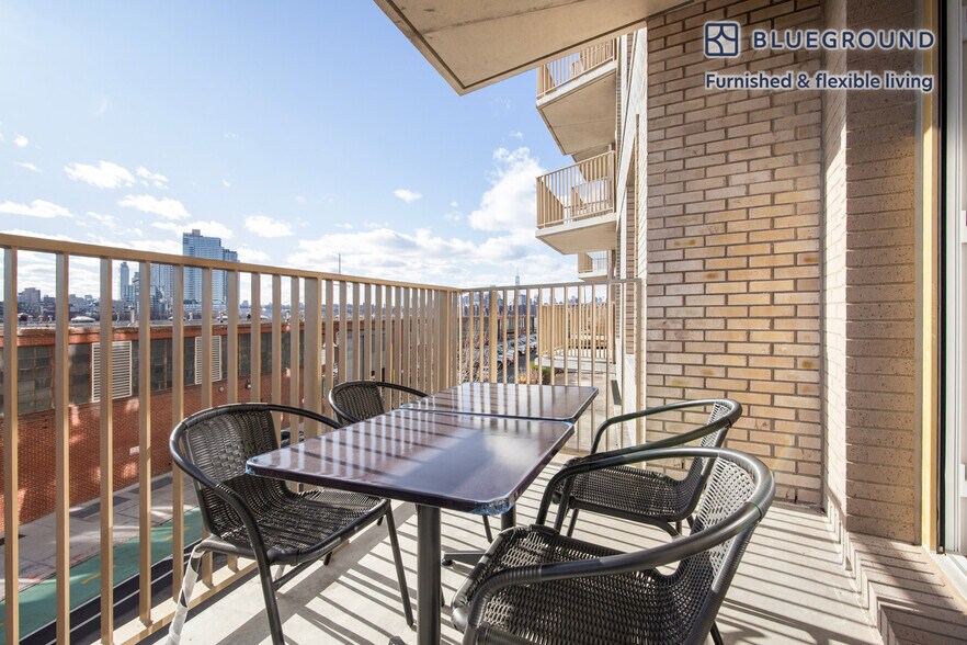 Building Photo - 16 West St