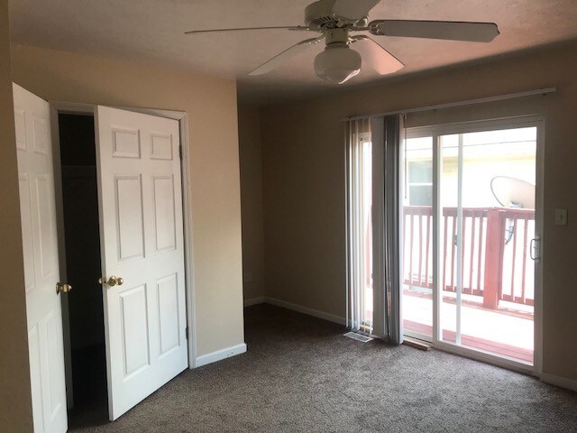 Building Photo - 510 S Poplar St