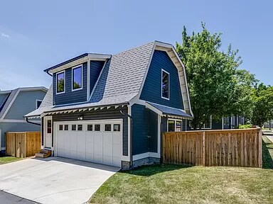 Building Photo - 2018 10th Ave S