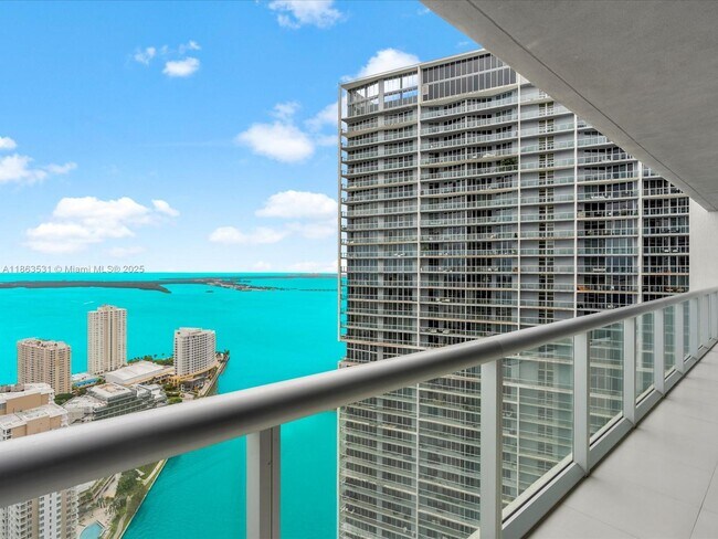 Building Photo - 465 Brickell Ave