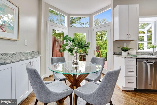 Building Photo - 3332 Dent Pl NW