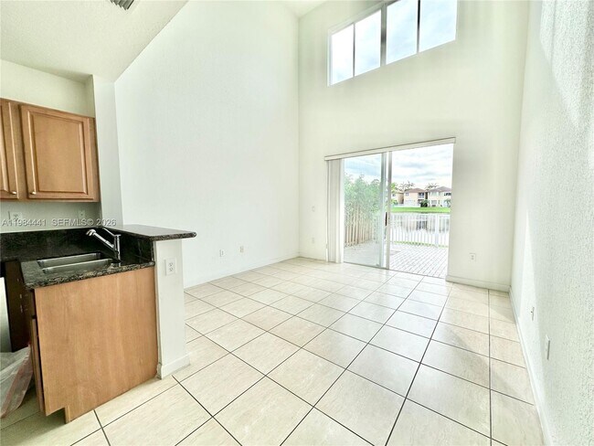 Building Photo - 11522 NW 69th Terrace