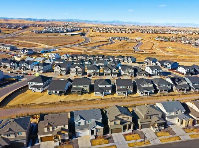 Building Photo - 10869 Wooden Pole Dr