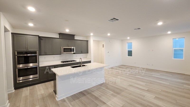 Building Photo - 41186 Harvey Mudd Dr