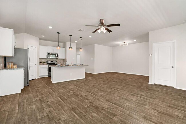 Building Photo - 24630 Charlton Green Ln
