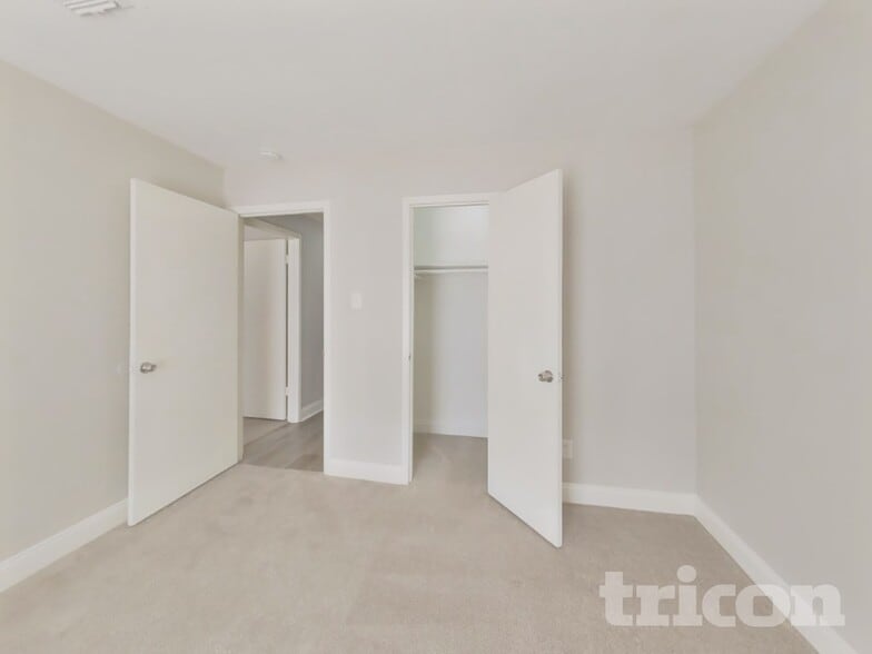 Building Photo - 14218 Overbrook Ln