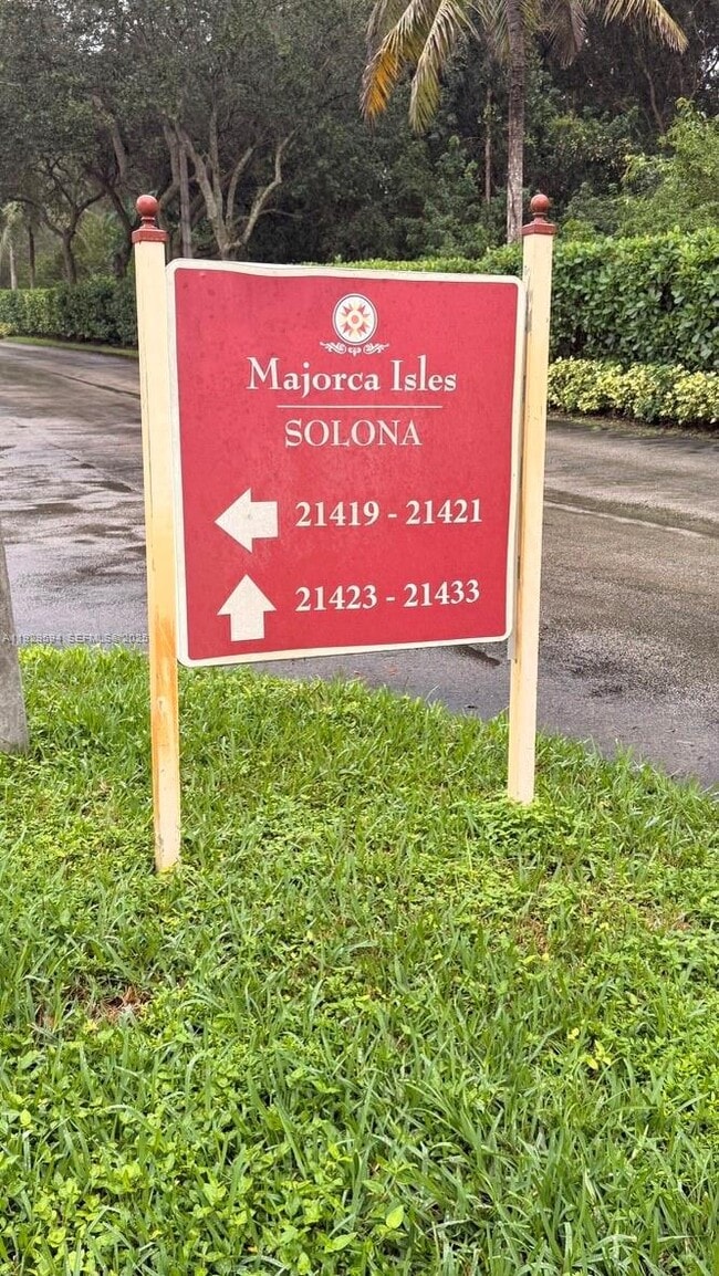 Building Photo - 21419 NW 13th Ct