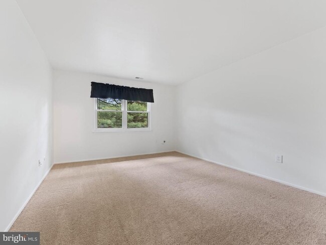 Building Photo - 1809 Silver Ct