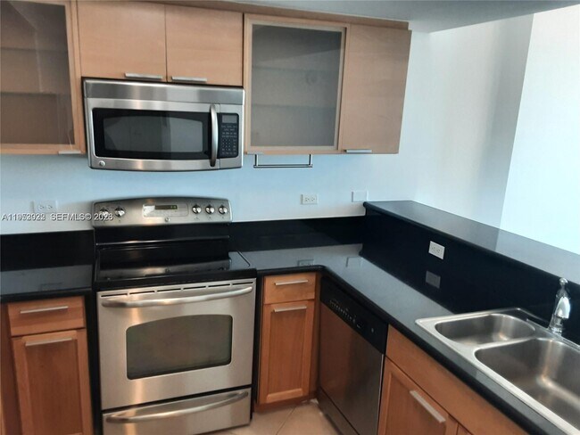 Building Photo - 140 S Dixie Hwy