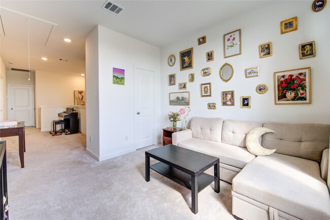 Building Photo - 21255 Doubtful Cyn Dr