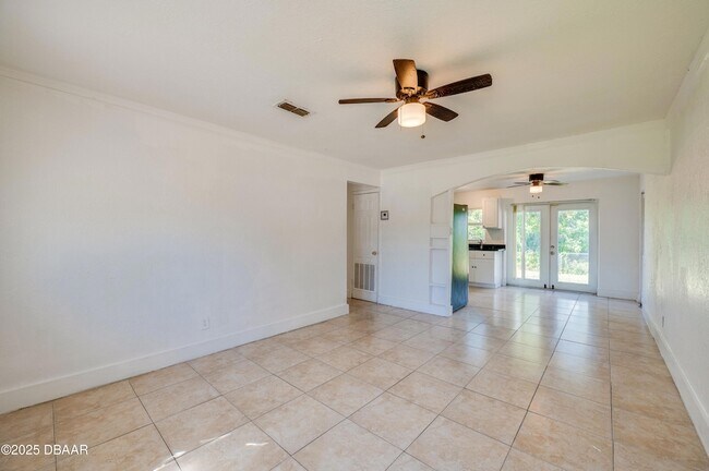 Building Photo - 416 Margie Ln