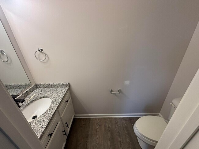 Building Photo - 312 Parker Pl