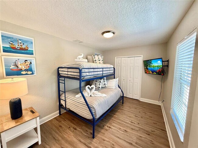 Building Photo - 102 Titan Dr