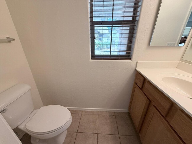 Building Photo - 3938 S Napa Ln