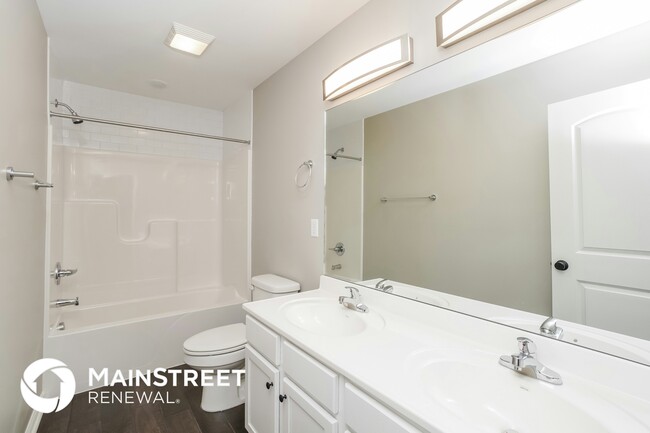 Building Photo - 2083 Paddle Wheel Dr
