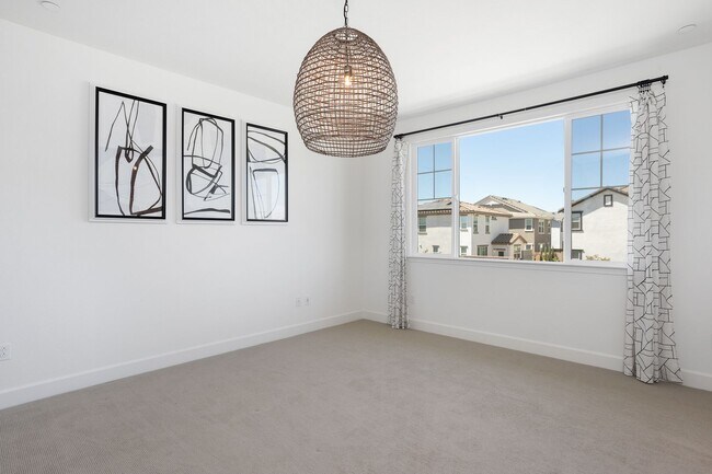 Building Photo - Gorgeous Home to Rent in Folsom!