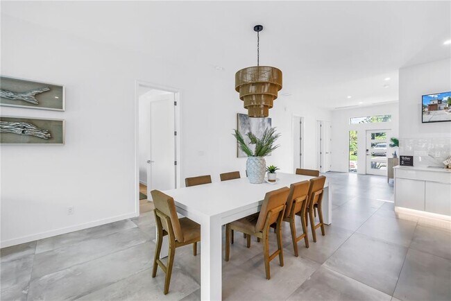 Building Photo - 2314 Floyd St